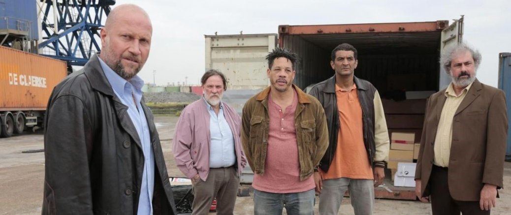 CETTE MUSIQUE NE JOUE POUR PERSONNE